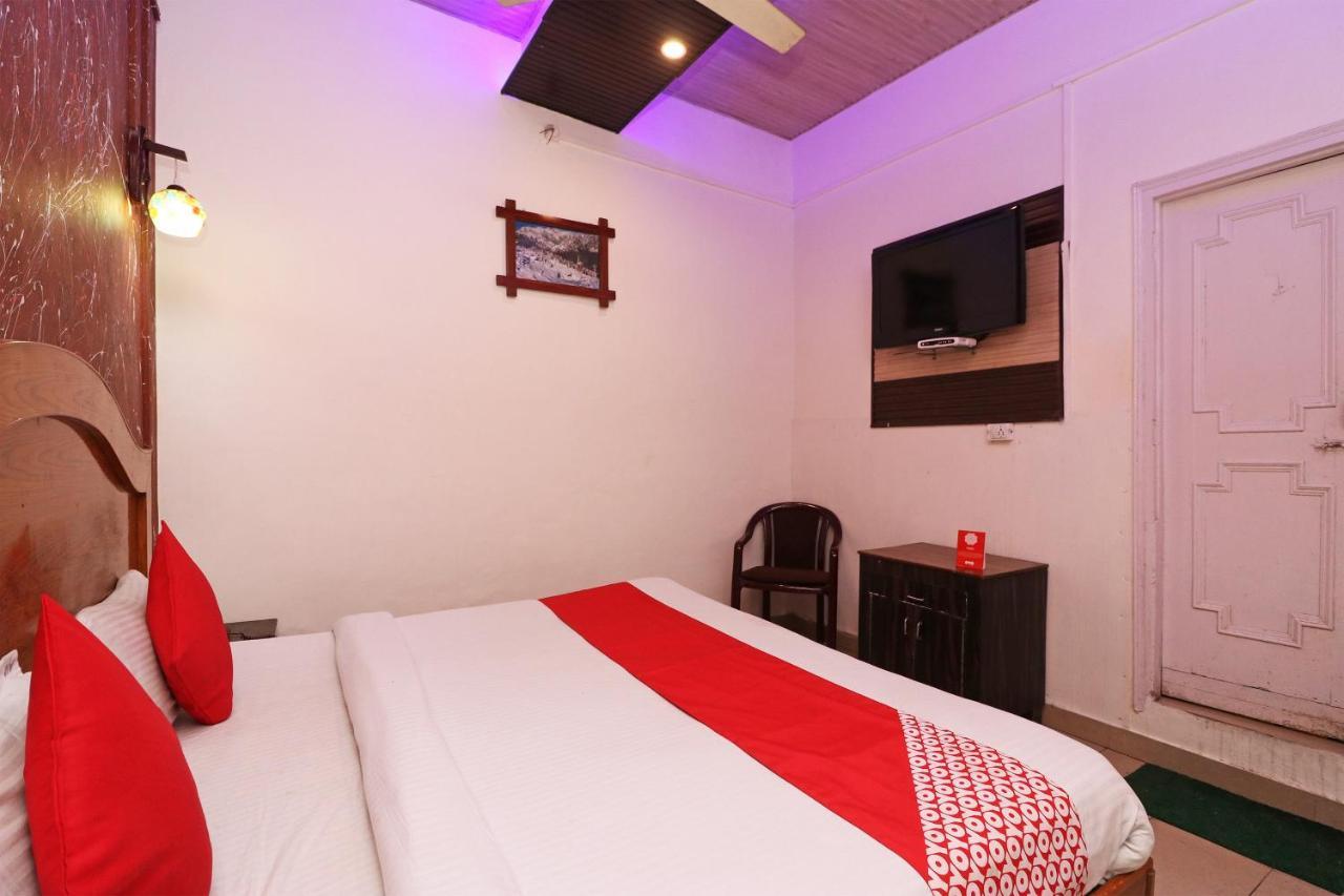 Oyo 75571 Sai Pooja Lodging Hotel Mumbai  Buitenkant foto